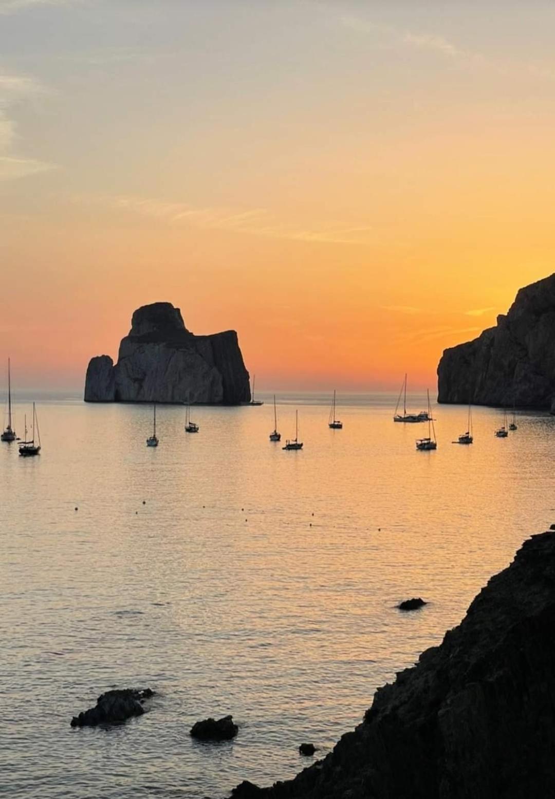 Casa Vacanza Sa Dommu De Teresa Nebida Εξωτερικό φωτογραφία